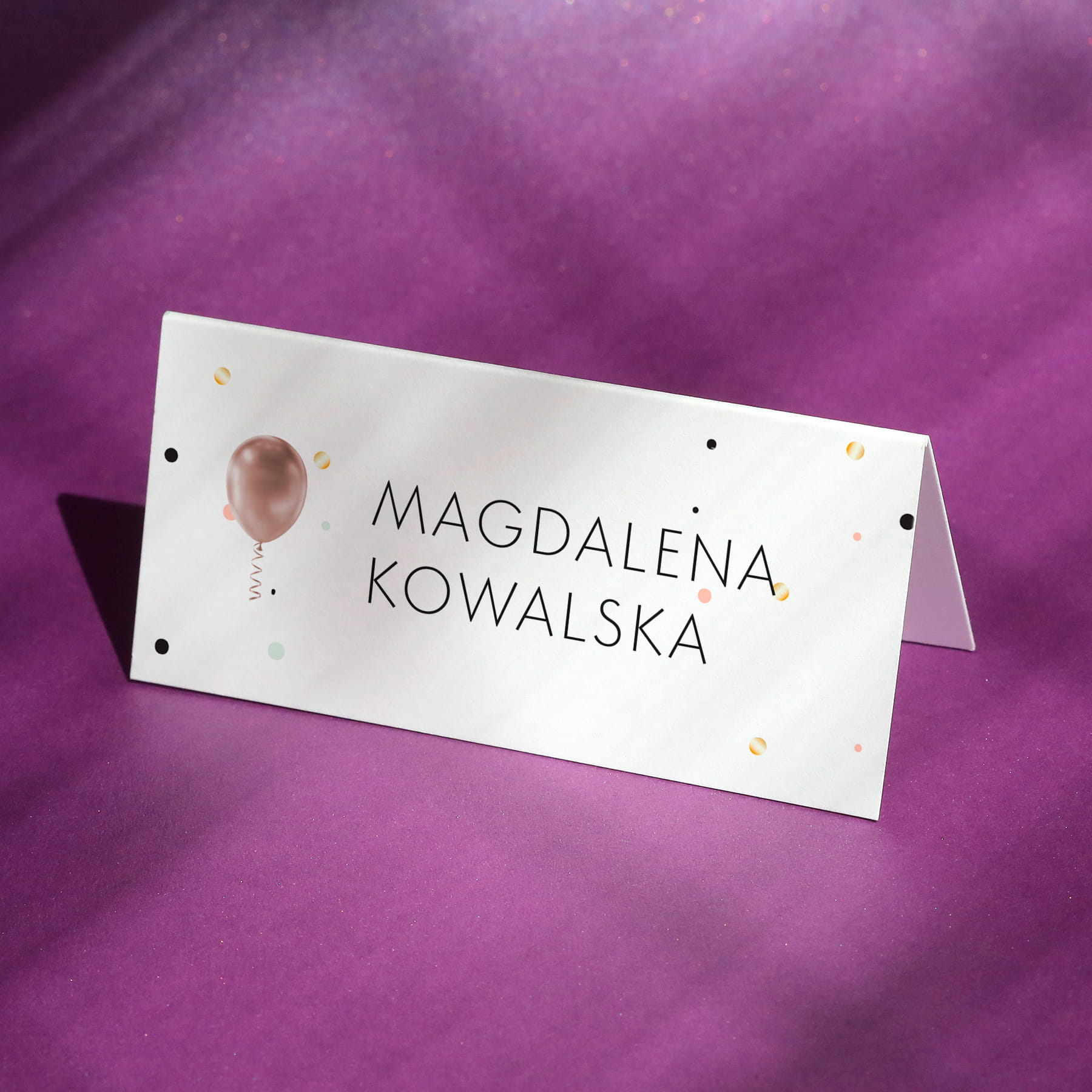 Winietki urodzinowe z różowym balonem