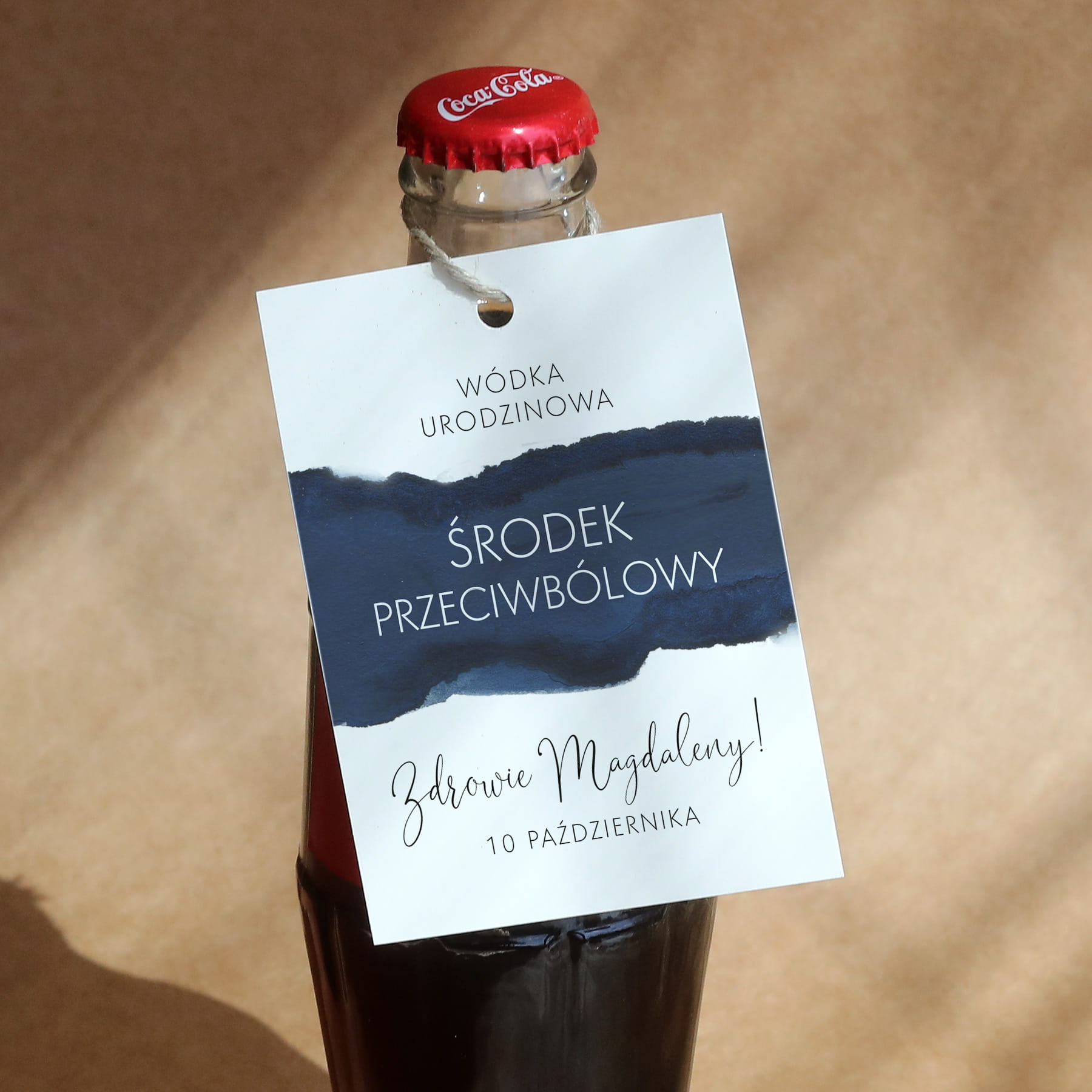 Granatowe urodzinowe zawieszki