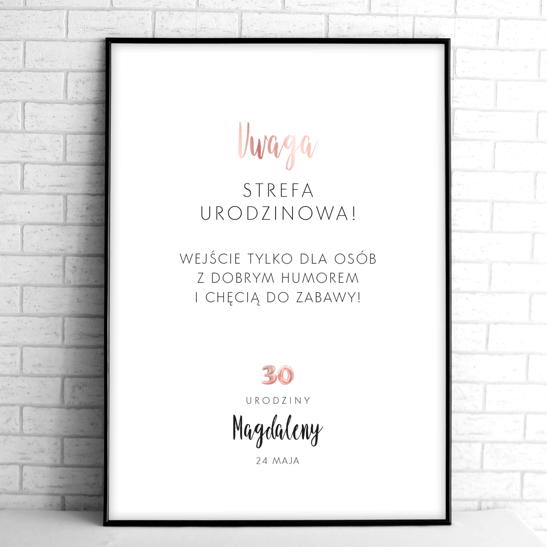 Tablice powitalne na przyjęcie urodzinowe z balonową cyfrą