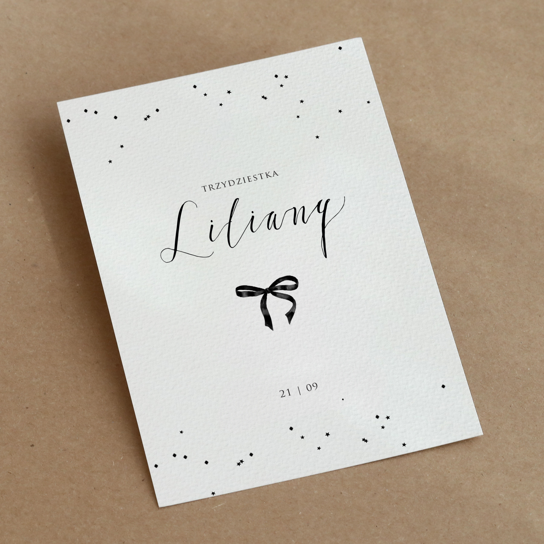 Zaproszenia 30 urodziny z czarną wstążką i gwiazdeczkami