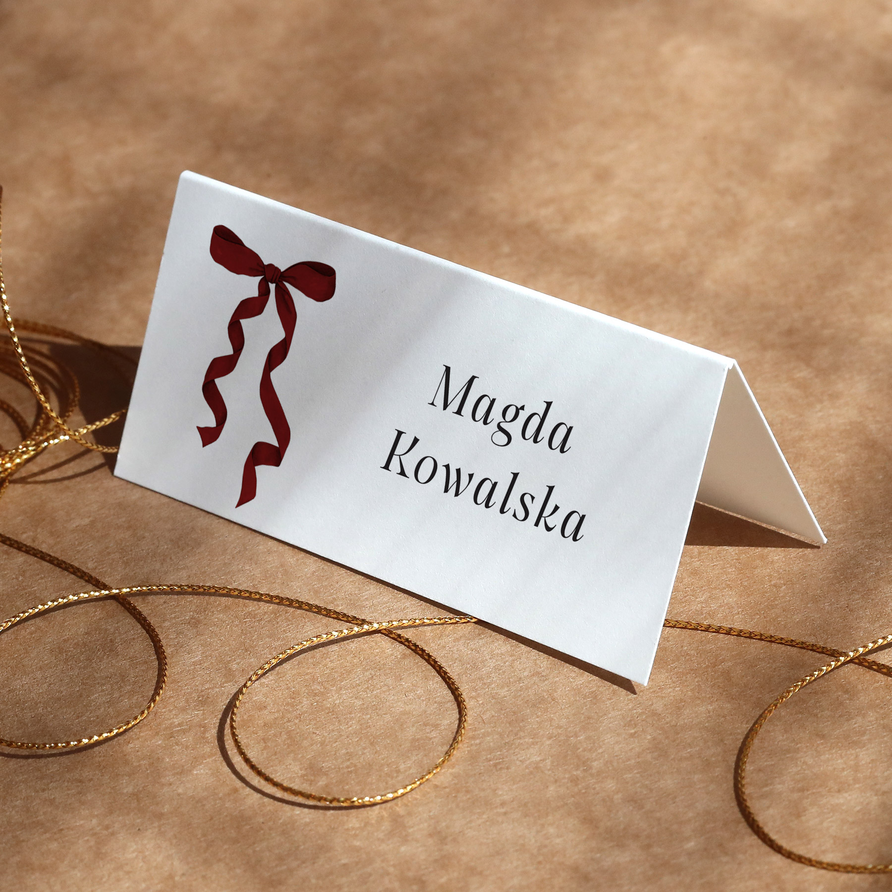 Winietki urodzinowe z bordową wstążką