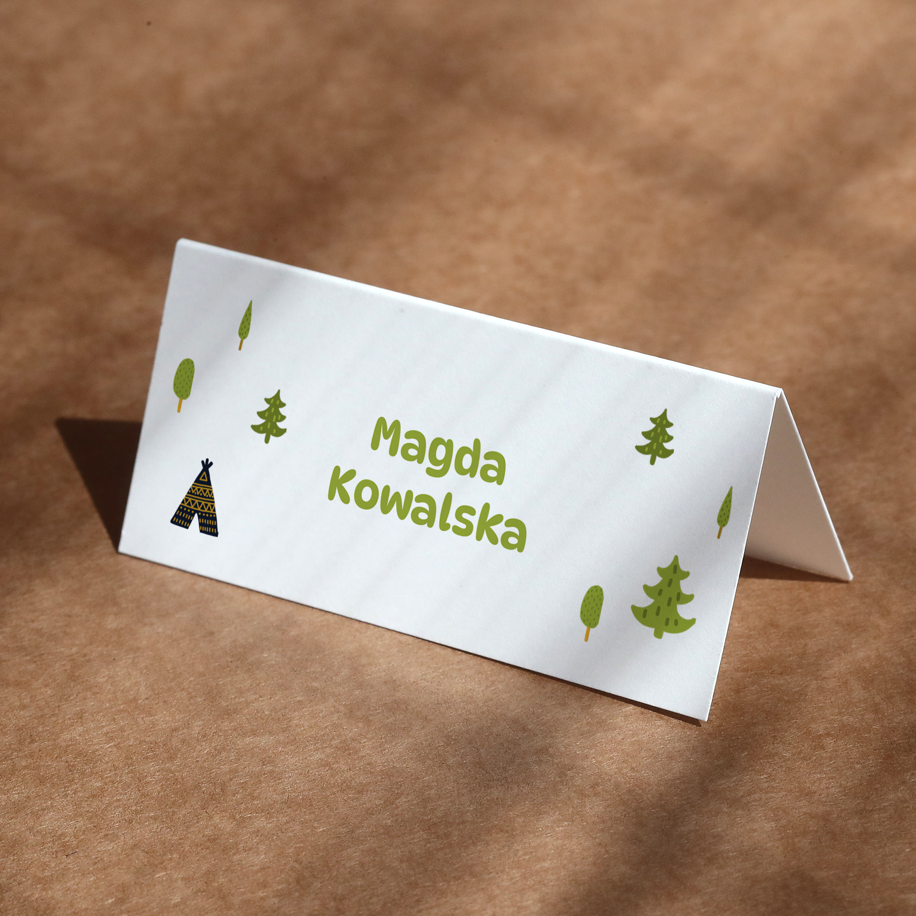 Winietki leśne z namiotem